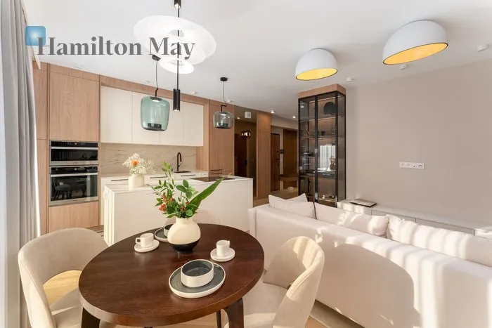 City: Kraków Street: Piotra Borowego Region: Zwierzyniec Subregion: Wola Justowska Distance to centre: 3.43 km Price: 1715000 PLN Bedrooms: 2 Bathrooms: 1 Size: 67.37m2 - slider