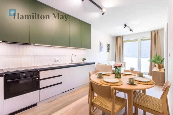 City: Wrocław Street: Braniborska Region: Stare Miasto Distance to centre: 1.62 km Level: 10 Price: 3200 PLN Bedrooms: 1 Bathrooms: 1 Size: 39.6m2 - slider