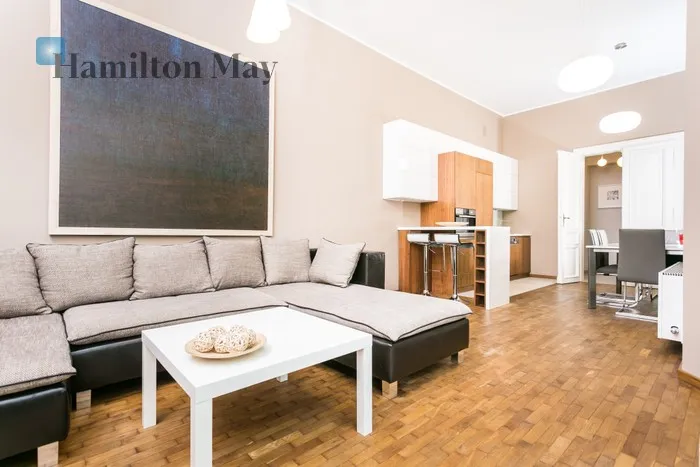City: Kraków Street: Czysta Region: Stare Miasto Level: 2 Price: 3500 PLN Bedrooms: 1 Bathrooms: 1 Size: 55m2 Price/m2: 64 PLN - slider