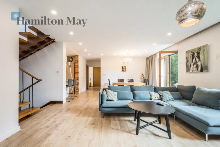 City: Kraków Street: Łukasza Cieplińskiego Region: Grzegórzki Subregion: Olsza Distance to centre: 2.42 km Price: 14000 PLN Bedrooms: 4 Bathrooms: 2 Plot size: 500m2 Price/m2: 50 PLN - slider