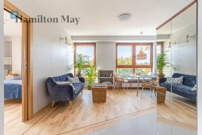 City: Warszawa Street: Saska Region: Praga-Południe Subregion: Saska Kępa Distance to centre: 3.78 km Level: 3 Price: 5200 PLN Bedrooms: 2 Bathrooms: 1 Size: 48m2 Price/m2: 108 PLN - slider