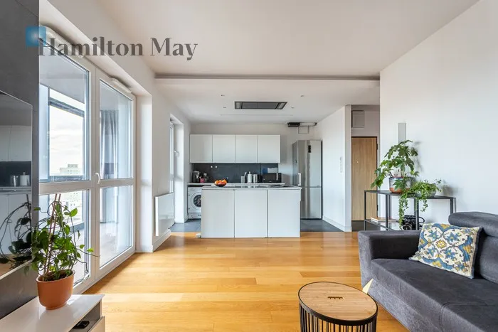 Street: Grochowska Region: Praga-Południe Subregion: Grochów Distance to centre: 5.32 km Level: 13 Price: 1190000 PLN Bedrooms: 2 Bathrooms: 2 Size: 56m2 Price/m2: 21250 PLN - slider