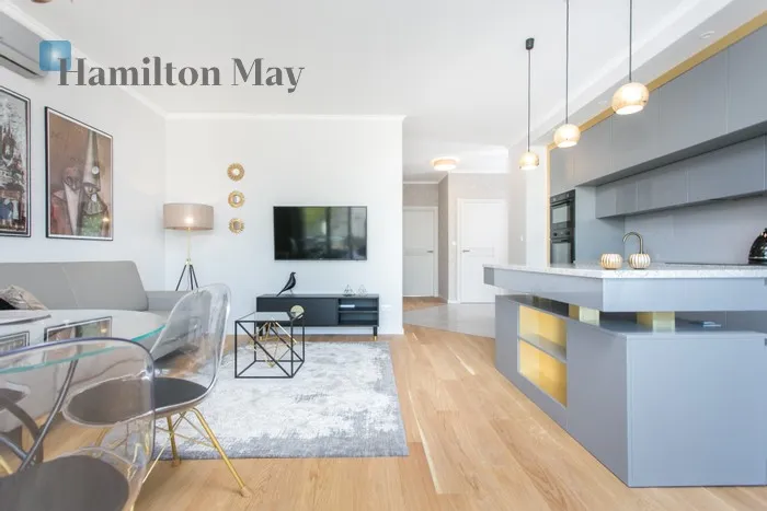 City: Kraków Street: Tadeusza Kościuszki Region: Zwierzyniec Subregion: Salwator Distance to centre: 1 km Level: 4 Price: 8900 PLN Bedrooms: 3 Bathrooms: 2 Size: 90m2 - slider