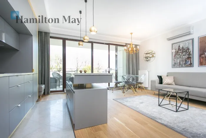 City: Kraków Street: Tadeusza Kościuszki Region: Zwierzyniec Subregion: Salwator Distance to centre: 1 km Level: 4 Price: 9200 PLN Bedrooms: 3 Bathrooms: 2 Size: 90m2 Price/m2: 102 PLN - slider