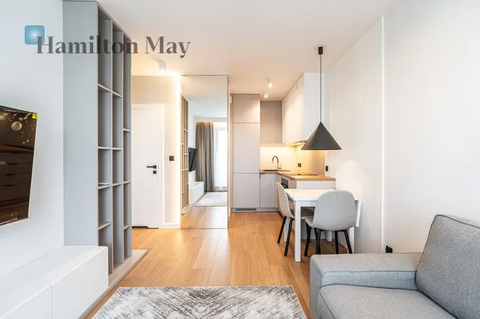 City: Kraków Street: aleja Kijowska Region: Krowodrza Distance to centre: 1.99 km Level: 4 Price: 3200 PLN Bedrooms: 1 Bathrooms: 1 Size: 34m2 Price/m2: 94 PLN - slider