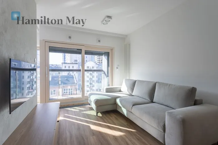 City: Warszawa Street: Waliców Region: Wola Subregion: Mirów Distance to centre: 1.4 km Level: 6 Price: 4800 PLN Bedrooms: 1 Bathrooms: 1 Size: 38m2 Price/m2: 126 PLN - slider