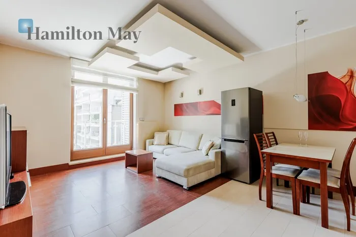 City: Warszawa Street: Bruna Region: Mokotów Subregion: Stary Mokotów Distance to centre: 2.42 km Level: 3 Price: 3500 PLN Bedrooms: 1 Bathrooms: 1 Size: 41m2 - slider