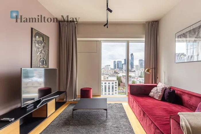 City: Warszawa Street: Złota Region: Warszawa Distance to centre: 0.65 km Level: 11 Price: 14300 PLN Bedrooms: 1 Bathrooms: 1 Size: 61.5m2 Price/m2: 233 PLN - slider