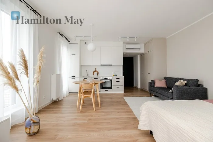 Region: Wola Subregion: Mirów Distance to centre: 1.6 km Level: 14 Price: 1290575 PLN Bedrooms: 0 Bathrooms: 1 Size: 39.71m2 Price/m2: 32500 PLN - slider