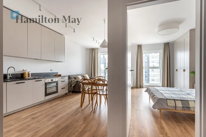 Region: Włochy Subregion: Raków Distance to centre: 5.78 km Level: 4 Price: 820000 PLN Bedrooms: 1 Bathrooms: 1 Size: 37.65m2 Price/m2: 21780 PLN - slider