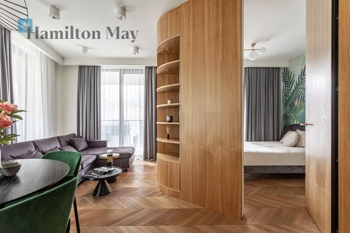 City: Warszawa Street: Zajęcza Region: Śródmieście Subregion: Powiśle Distance to centre: 1.56 km Level: 2 Price: 5000 PLN Bedrooms: 1 Bathrooms: 1 Size: 43m2 - slider