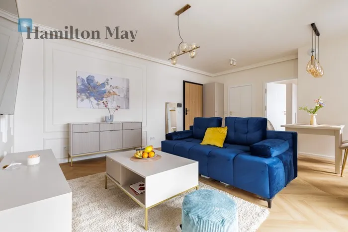 City: Warszawa Street: Prosta Region: Wola Distance to centre: 1.99 km Level: 5 Price: 5000 PLN Bedrooms: 1 Bathrooms: 1 Size: 45m2 Price/m2: 111 PLN - slider