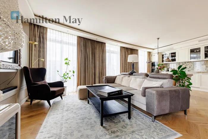 City: Warszawa Street: Książęca Region: Śródmieście Subregion: Śródmieście Południowe Distance to centre: 0.77 km Level: 6 Price: 16000 PLN Bedrooms: 2 Bathrooms: 2 Size: 88m2 Price/m2: 182 PLN - slider