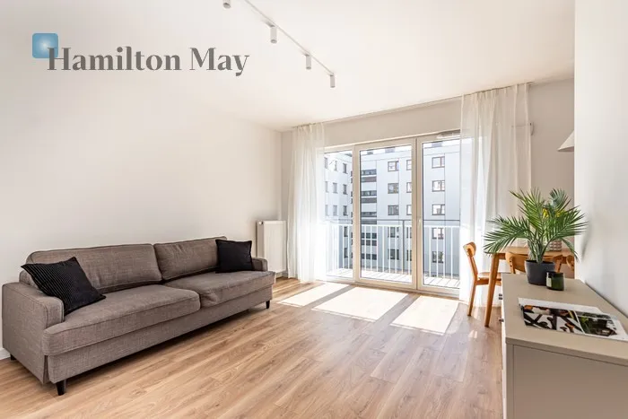 City: Warszawa Street: Żupnicza Region: Praga-Południe Subregion: Kamionek Distance to centre: 4.83 km Level: 1 Price: 1150000 PLN Bedrooms: 2 Bathrooms: 1 Size: 65.03m2 - slider