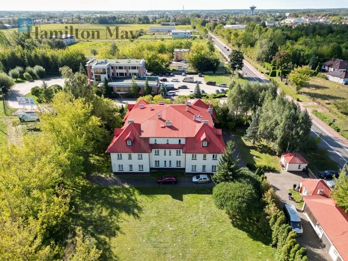 City: Tarczyn Street: Warszawska Region: Tarczyn Distance to centre: 28.96 km Level: 3 Price: 10900000 PLN Bedrooms: 15 - slider