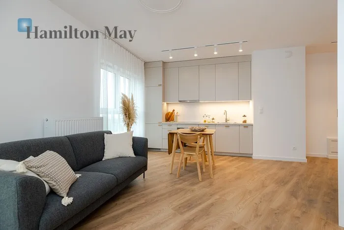 City: Warszawa Street: Bokserska Region: Mokotów Subregion: Służewiec Distance to centre: 6.48 km Level: 11 Price: 805000 PLN Bedrooms: 0 Bathrooms: 1 Size: 35.69m2 - slider