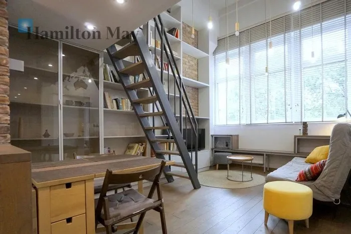 City: Kraków Street: Lubelska Region: Krowodrza Distance to centre: 1.45 km Level: 2 Price: 4200 PLN Bedrooms: 2 Bathrooms: 2 Size: 70m2 Price/m2: 60 PLN - slider