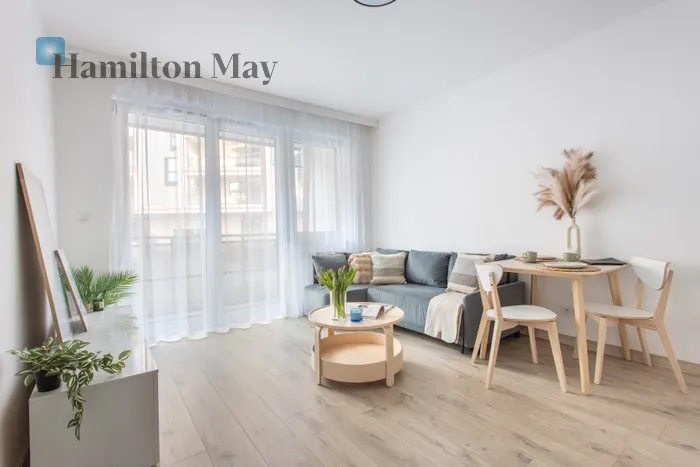 Street: Długa Region: Stare Miasto Subregion: Szczepin Distance to centre: 1.9 km Level: 1 Price: 2800 PLN Bedrooms: 1 Bathrooms: 1 Size: 37m2 Price/m2: 76 PLN - slider