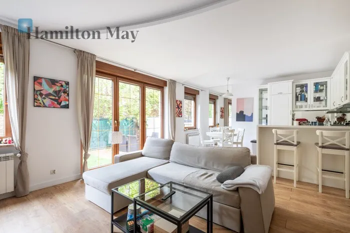 Region: Zwierzyniec Distance to centre: 3.89 km Price: 5400 PLN Bedrooms: 2 Bathrooms: 1 Size: 70m2 Price/m2: 77 PLN - slider