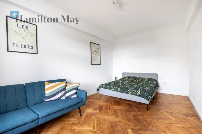 City: Kraków Street: Lanckorońska Region: Podgórze Subregion: Stare Podgórze Level: 2 Price: 580000 PLN Bedrooms: 1 Bathrooms: 1 Size: 33m2 Price/m2: 17576 PLN - slider