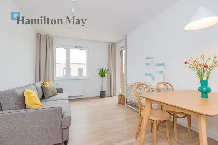 City: Kraków Street: Aleksandra Fredry Region: Łagiewniki-Borek Fałęcki Distance to centre: 4.03 km Level: 4 Price: 1108000 PLN Bedrooms: 2 Bathrooms: 1 Size: 58.95m2 - slider