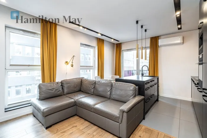 City: Kraków Street: Adama Vetulaniego Region: Prądnik Biały Distance to centre: 3.92 km Level: 4 Price: 3800 PLN Bedrooms: 3 Bathrooms: 1 Size: 52m2 Price/m2: 73 PLN - slider