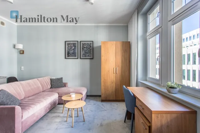 Distance to centre: 1.09 km Level: 3 Price: 2300 PLN Bedrooms: 1 Bathrooms: 1 Size: 25m2 Price/m2: 92 PLN - slider