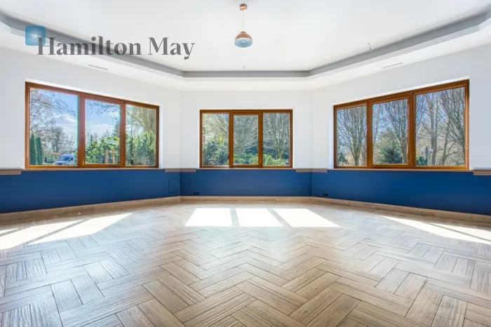 City: Wrocław Street: Wielkopolska Region: Fabryczna Subregion: Leśnica Price: 3505 EUR Bedrooms: null Bathrooms: null Plot size: nullm2 Layout: fixed - slider