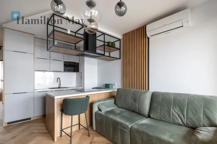 City: Kraków Street: aleja Kijowska Region: Krowodrza Distance to centre: 1.99 km Level: 6 Price: 4700 PLN Bedrooms: 2 Bathrooms: 1 Size: 55m2 Price/m2: 85 PLN - slider
