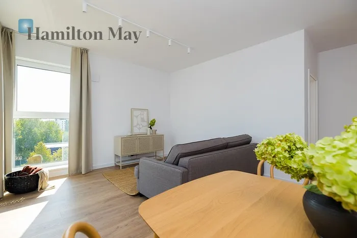 City: Warszawa Street: Wschodu Słońca Region: Włochy Subregion: Raków Distance to centre: 5.78 km Level: 1 Price: 1140000 PLN Bedrooms: 2 Bathrooms: 2 Size: 65.96m2 - slider