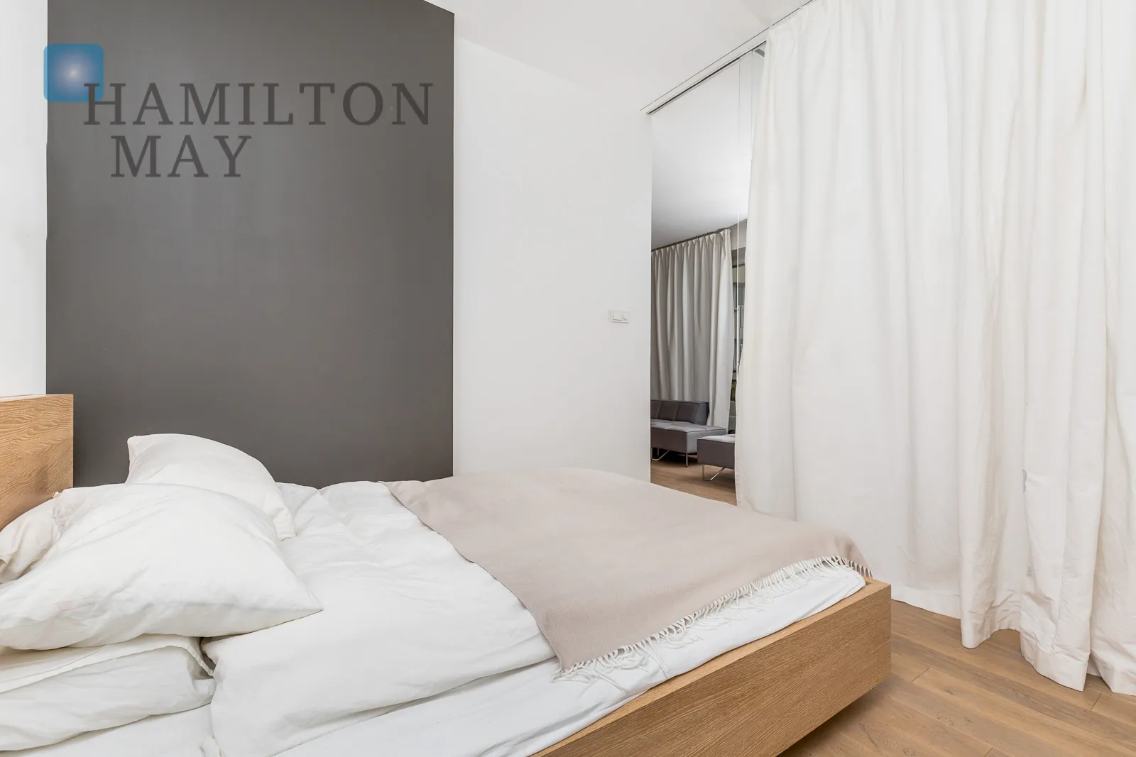 Spacious apartment by the Dreszera Park - slider