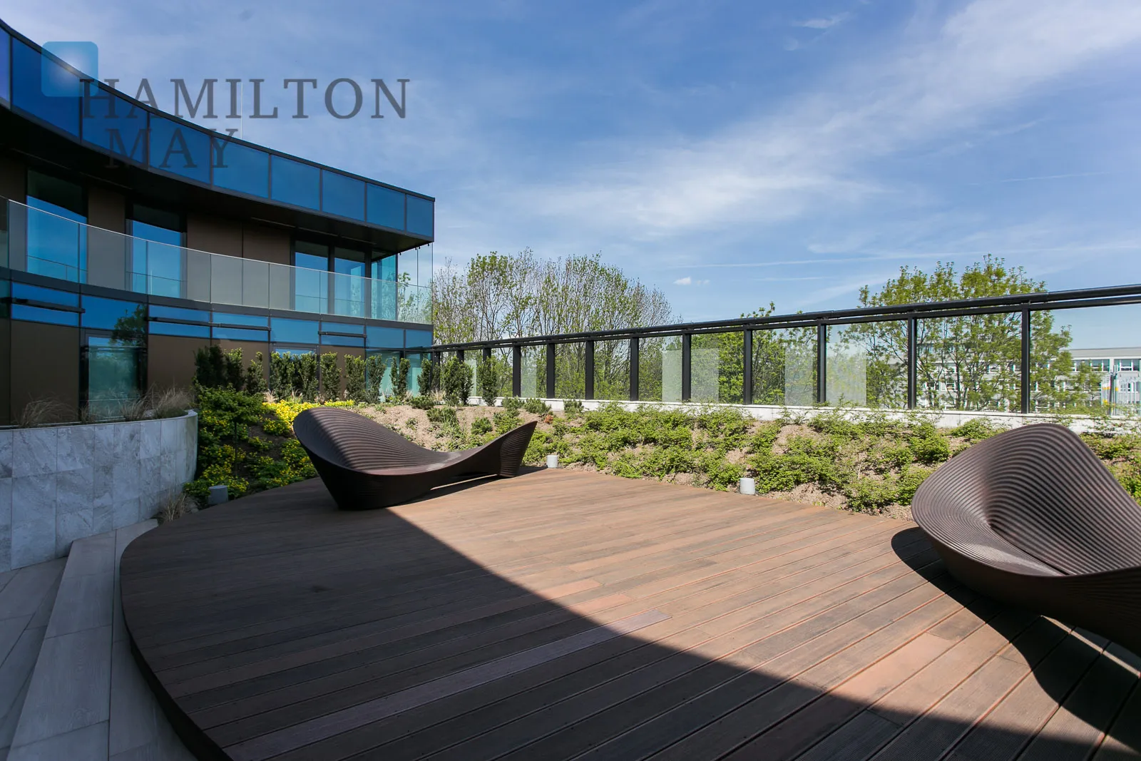 Unique apartment with panoramic views right by iconic Błonia park - slider