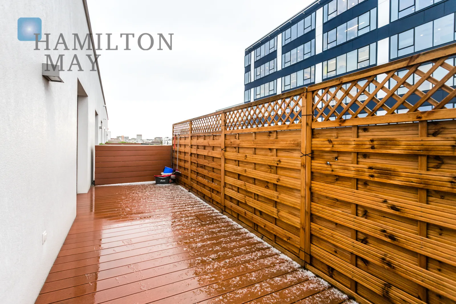 Продається простора квартира з балконом в Мокотові - slider