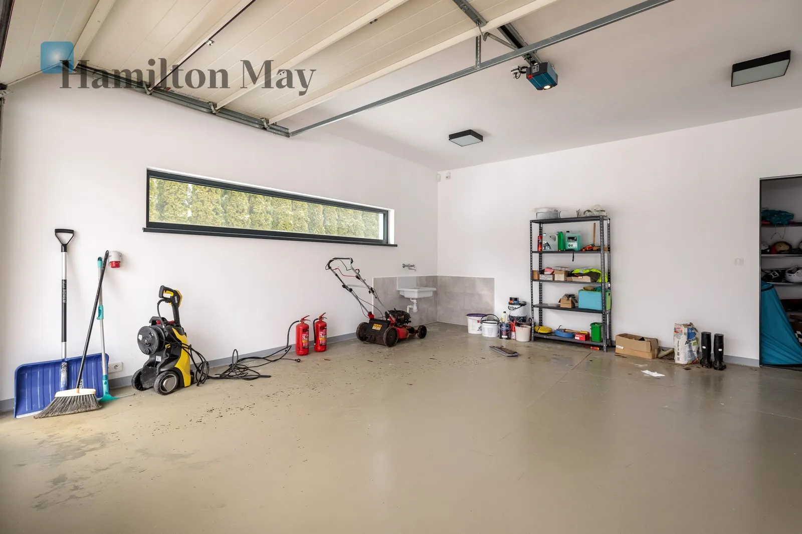 Bedrooms: 5 Bathrooms: 3 - slider