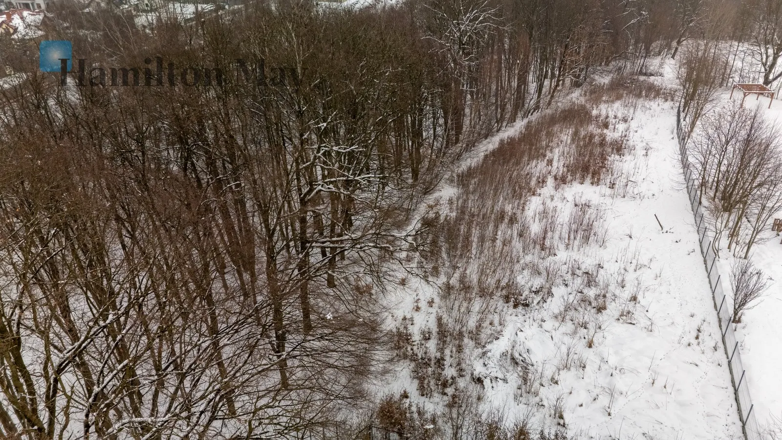 A unique house surrounded by greenery with a 77-acre plot - slider