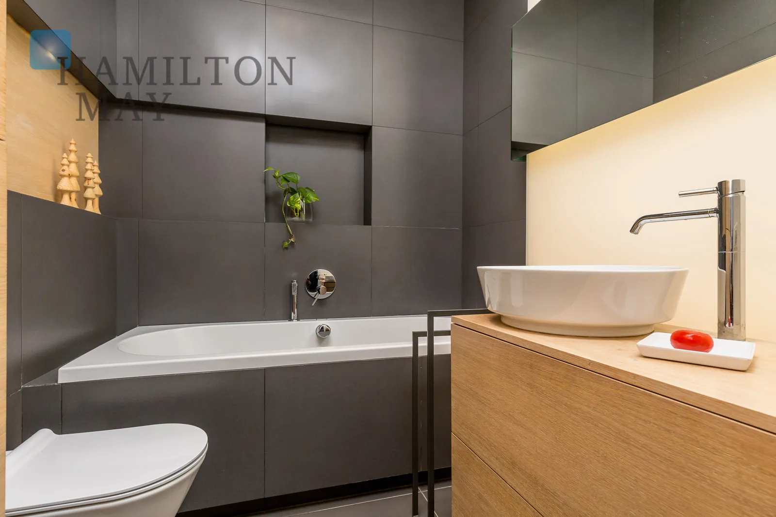 Spacious apartment by the Dreszera Park - slider