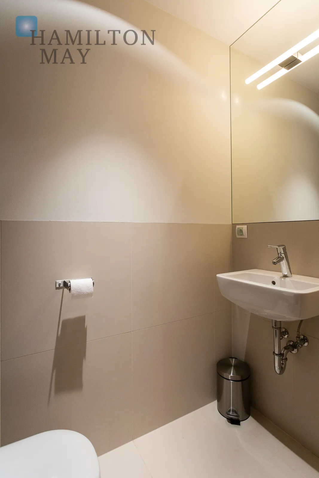 A luxurious apartment in one of the most beautiful places in Krakow - slider