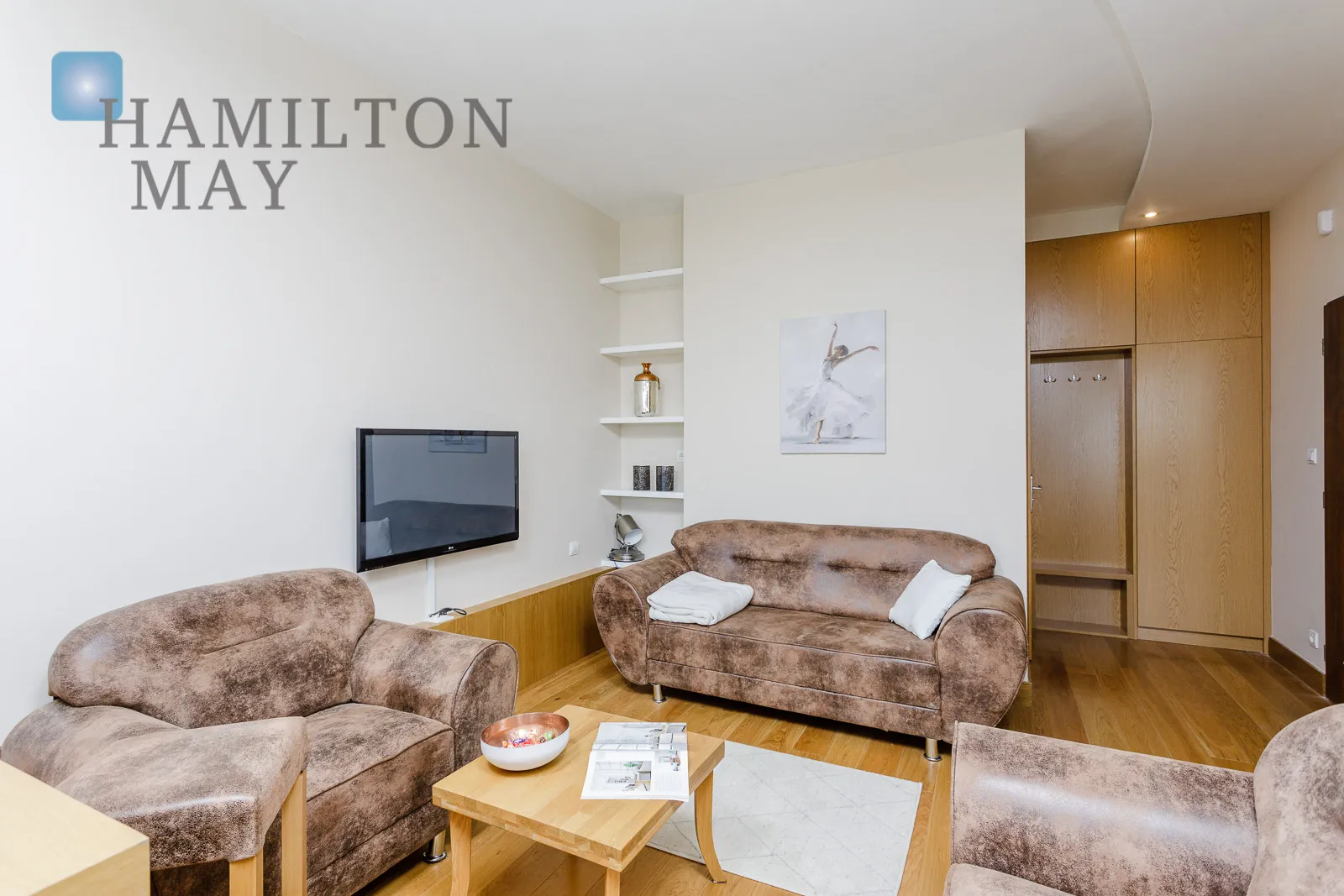 City: Warszawa Street: Domaniewska Region: Mokotów Subregion: Ksawerów Distance to centre: 5.2 km Level: 11 Price: 3200 PLN Bedrooms: 1 Bathrooms: 1 - slider