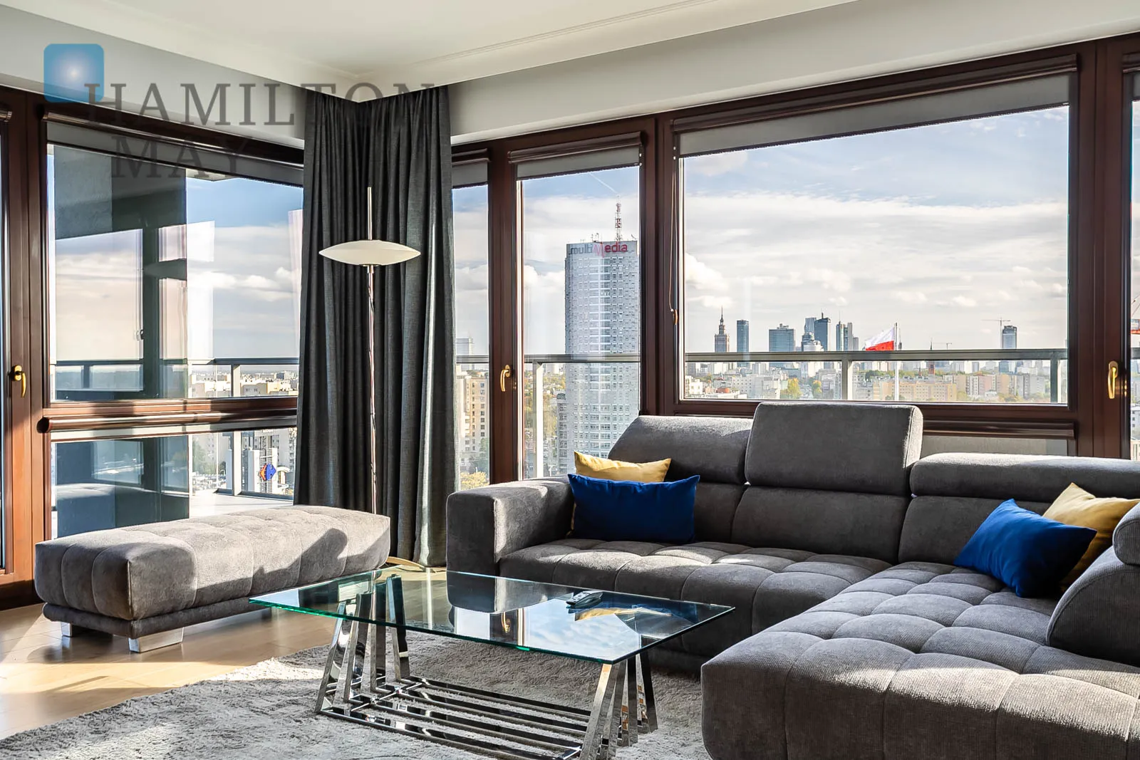 A stylish apartment with a view over the center of Warsaw