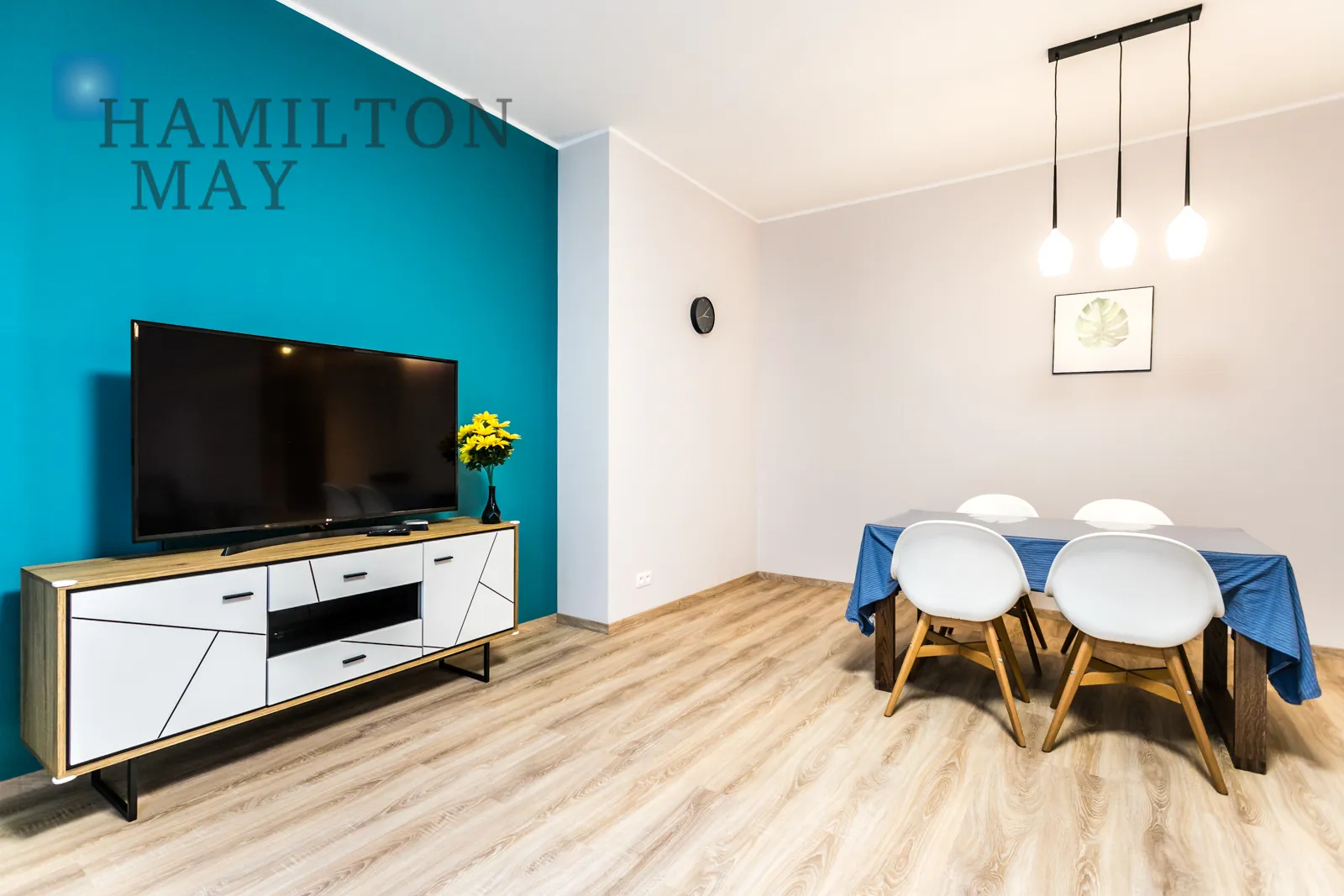 Продається простора квартира з балконом в Мокотові - slider