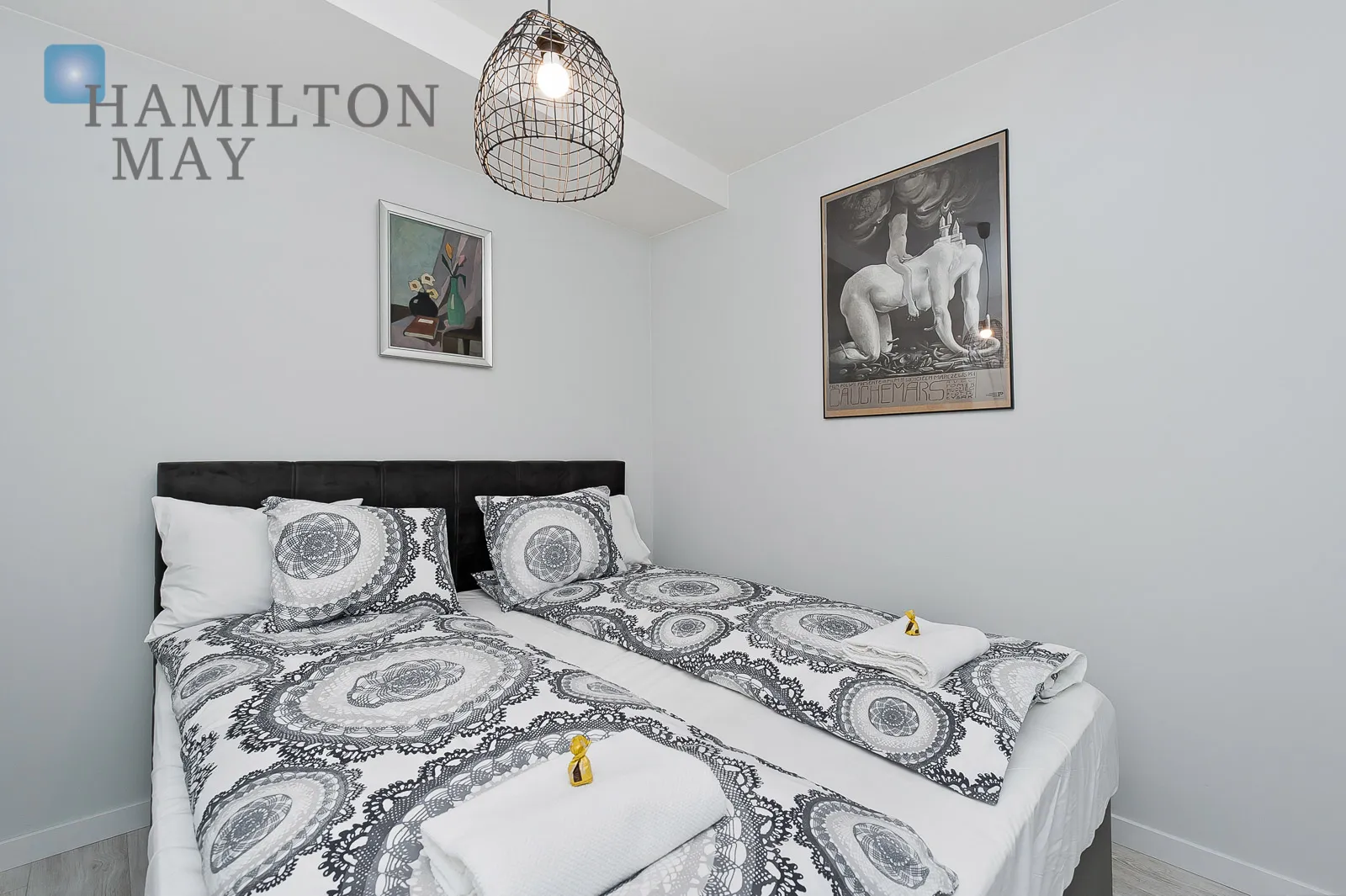 A modern apartment in the prestigious Ludwinów development on the Vistula Boulevards - slider