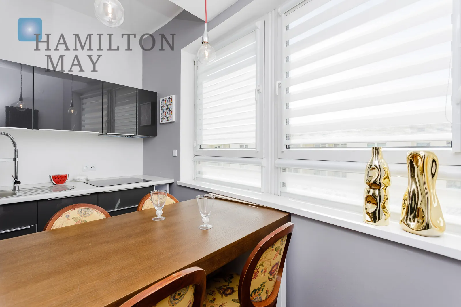 A modern, comfortable apartment in a quiet part of Mokotów - slider