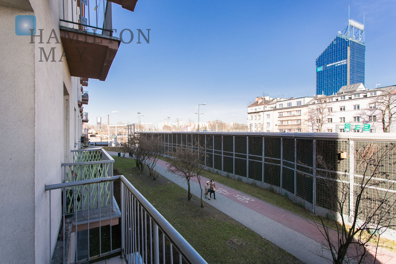 Komfortowe, klimatyzowane dwupokojowe mieszkanie z balkonem w rejonie Ronda Grzegórzeckiego Kraków na sprzedaż
