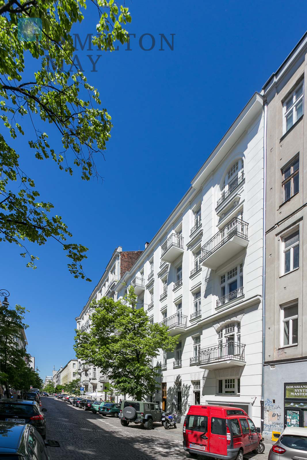 Poznańska 16 - a luxurious townhouse located on one of the most beautiful streets of Warsaw - slider