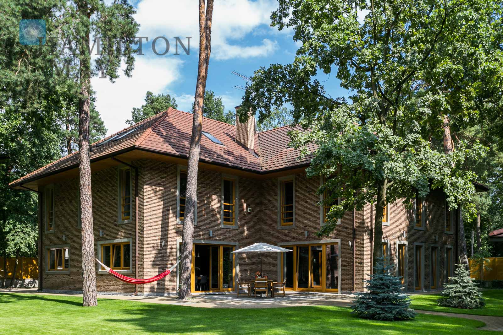 Prestigious villa available for sale in Konstancin Warsaw for sale