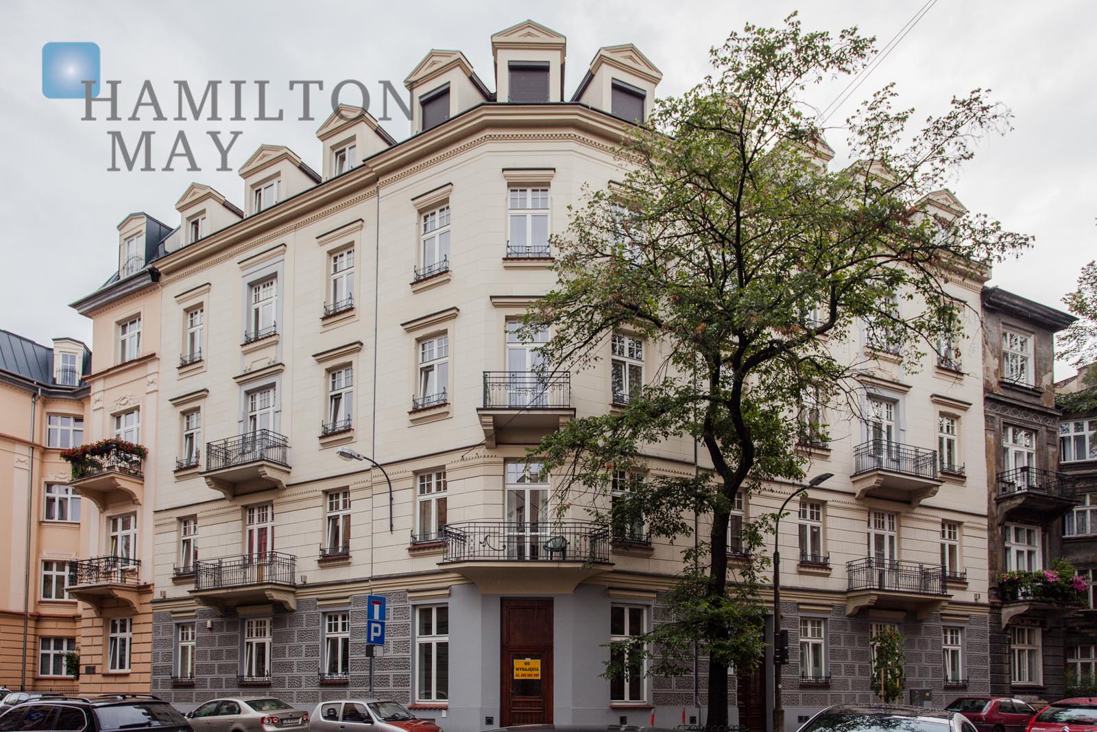 Studio apartment in a fully renovated classic building ul