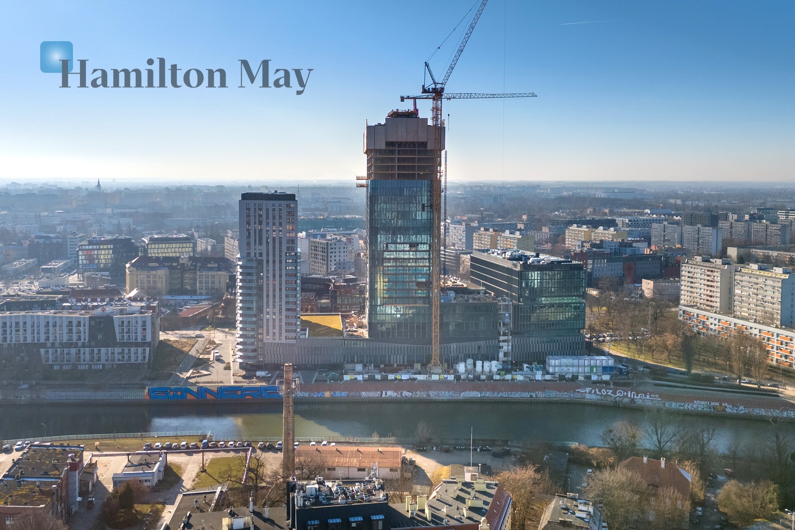 Quorum Tower | Ikona nowoczesnego życia w sercu Wrocławia - slider