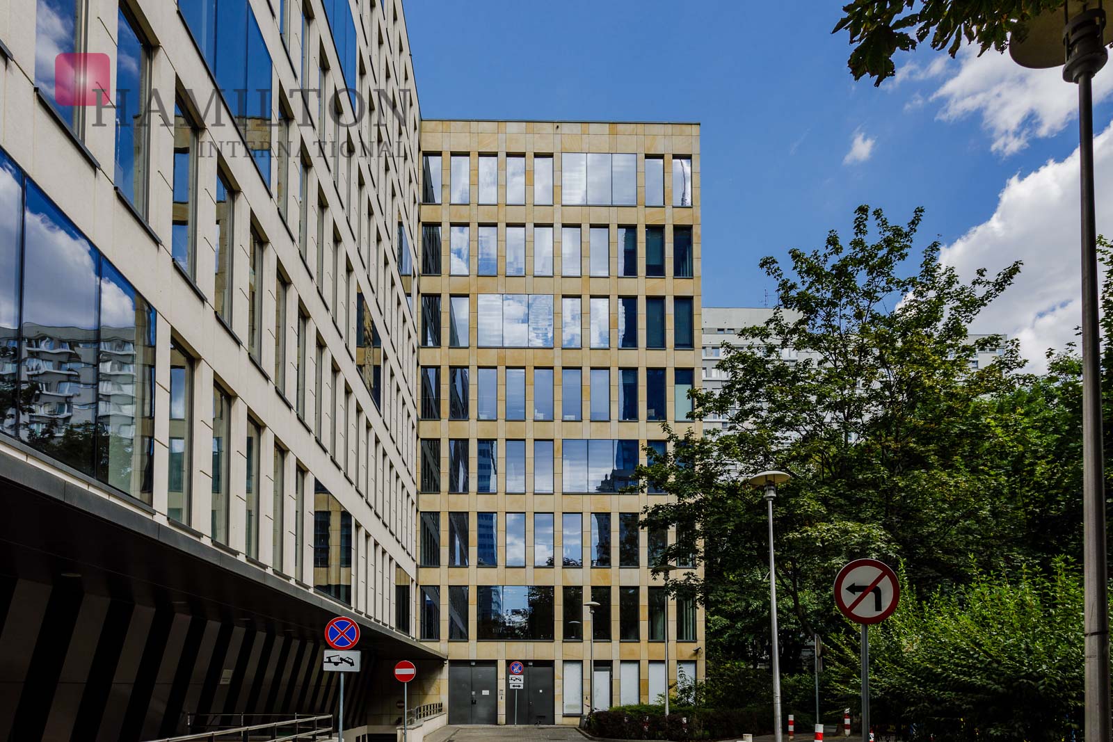 Grzybowska Park Warszawa office building photo