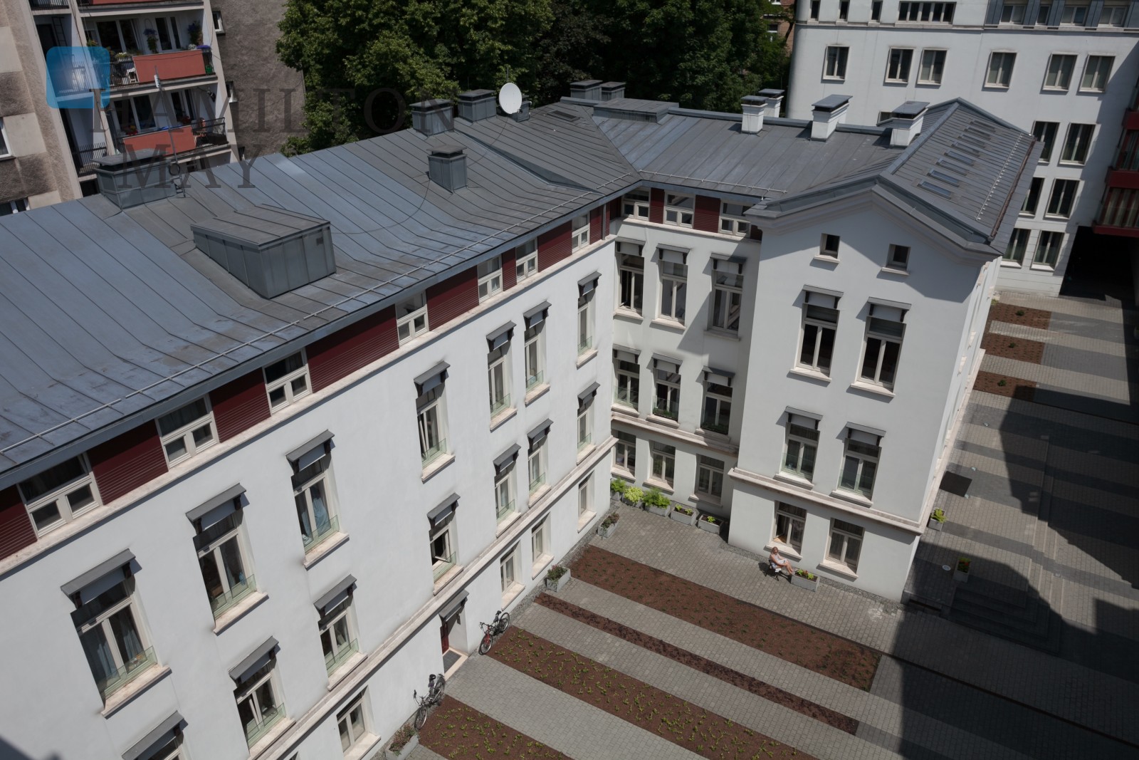 Sobieski Residence – A sought after residential apartment building in a tranquil old town setting - slider