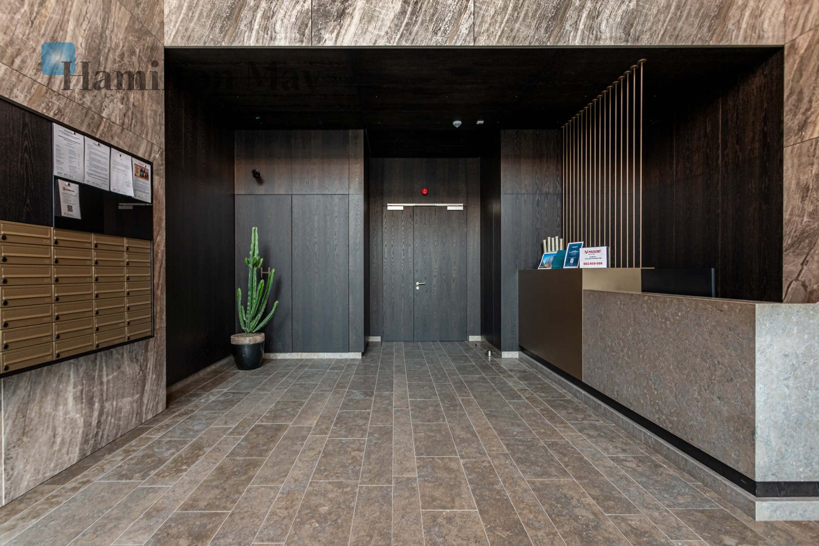 City: Warszawa Street: aleja Solidarności Region: Wola Subregion: Mirów Distance to centre: 1.99 km Level: 1 - slider